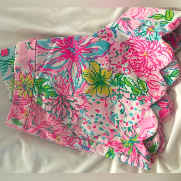 EUC Lily Pulitzer Shorts Size 00 - Picture 3 of 5